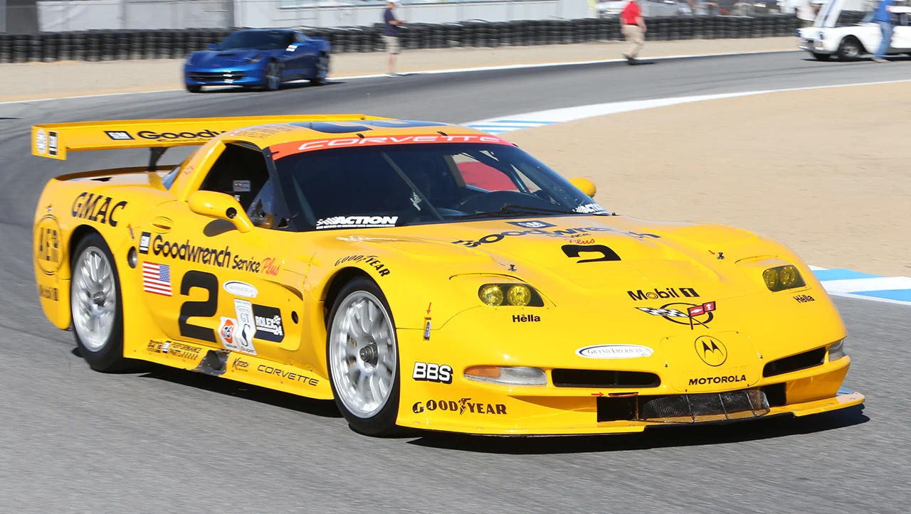 Corvette Generations/C5/C5R 2001 Yellow 2.webp